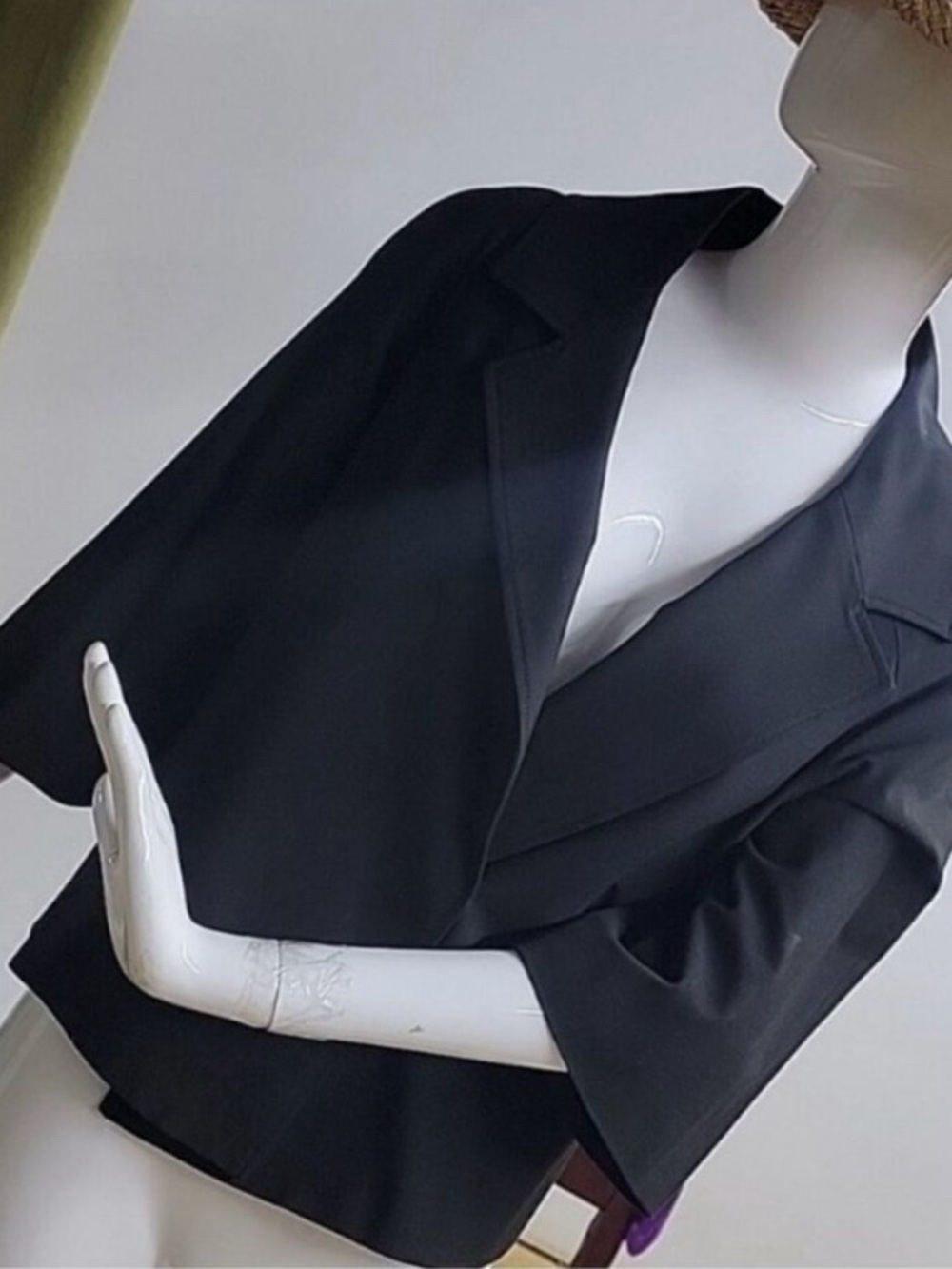 🛍️ Michael Kors Black Cropped Blazer with Belt